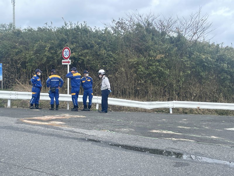 【速報】軽乗用車が横転、３人死亡１人重体　１０～２０代の４人乗車　千葉・富津の国道４６５号