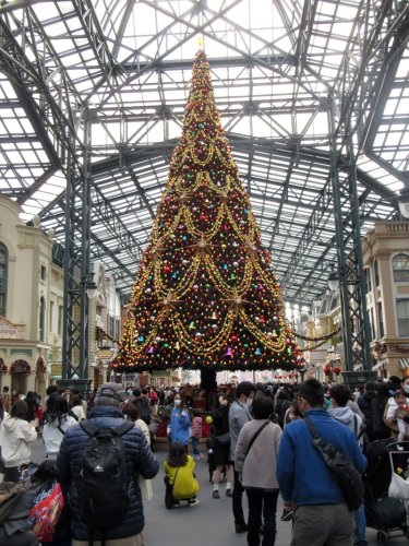 【速報】ディズニー　クリスマス特別イベント　８日から　＜ランド＞パレード完全復活　＜シー＞１１日新ナイトショー