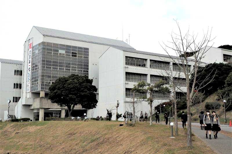 国際化対応、人間力養う　翔凜中（君津市）　【キラッと★学校自慢】