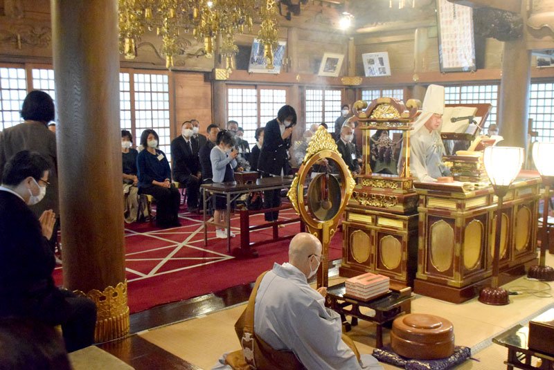 紀伊国から銚子に移住した人の子孫らでつくる銚子木國会が４年ぶりに営んだ先祖法要