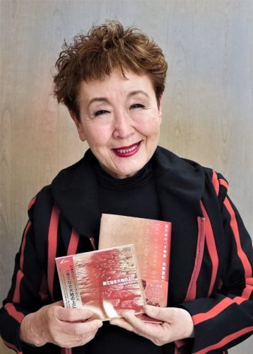 ウクライナ戦禍　加藤登紀子さん、平和の祈り歌に込め　「百万本のバラ物語」２１日公演　市民合唱団も出演　君津
