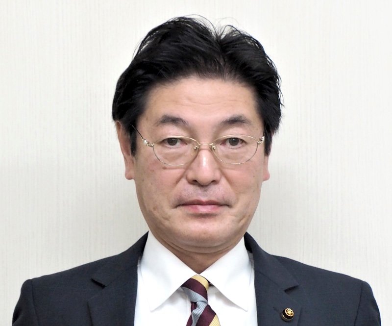 新議長に鶴岡氏　副議長は石井氏　木更津市議会