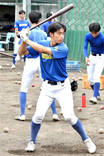 ３人で１人の「長」　対話重ねて探る最善　御園生慎之介（中央学院）　【マスク越しの視線　主役は捕手】（３）