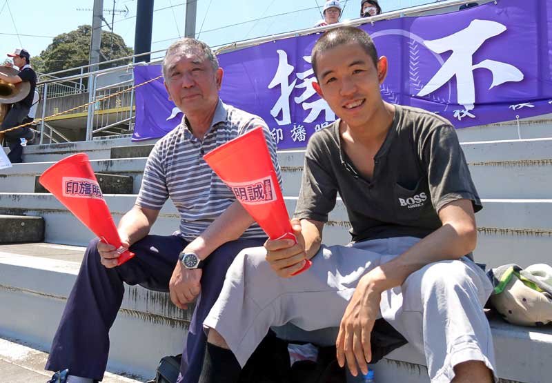 印旛明誠　憧れの「単独」後輩たちに感謝　主将・江口、中高のほとんどを連合チームで出場　野球部ＯＢ「四千頭身」都築さん駆け付け応援　第１０５回全国高校野球　千葉大会　第４日