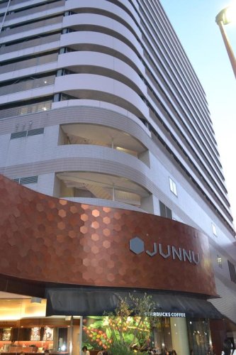 閉館中のジュンヌ館が入っている建物＝千葉市中央区