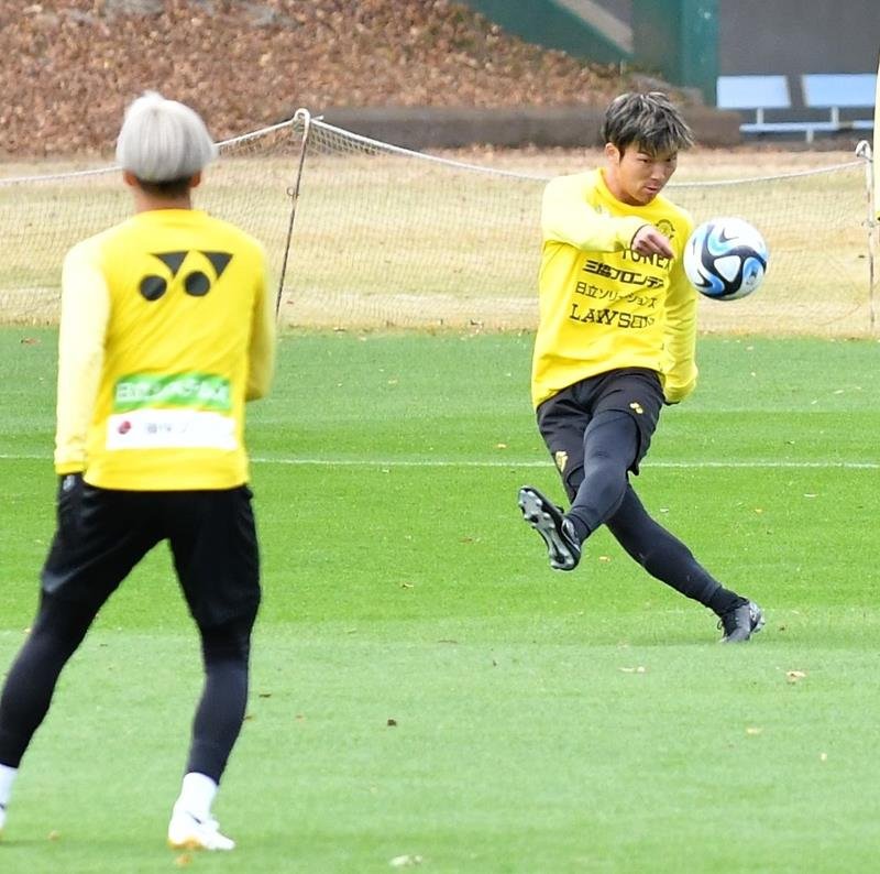 出てこい救世主　残留へ頼む勝ち点３　２５日、鳥栖とホーム最終戦　柏レイソル
