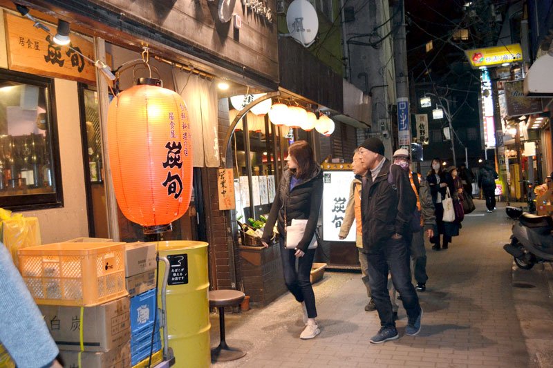 「食の街」船橋ＰＲ　地野菜料理や酒に舌鼓、観光名所巡りも　街歩きツアー試行