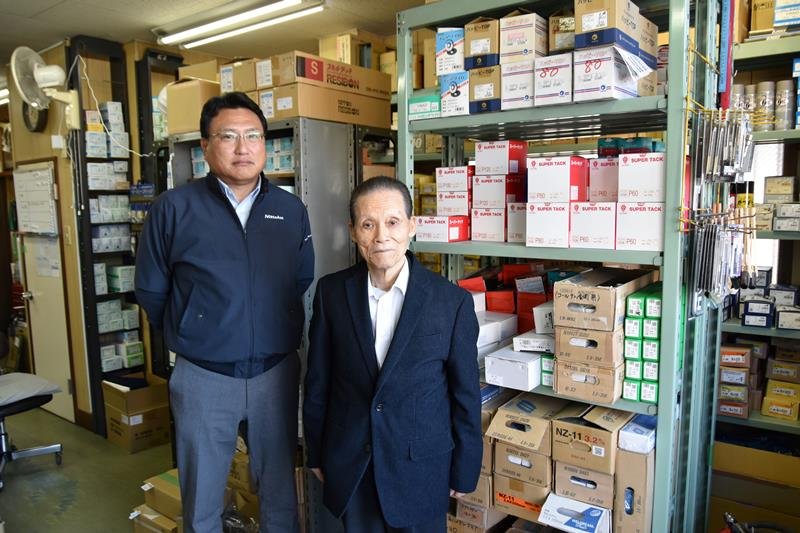 “国際派社長”で拡大目指す　譲り受け企業は取引先　建築資材卸「ニットク」（松戸市）　【身近な事業承継】（３）