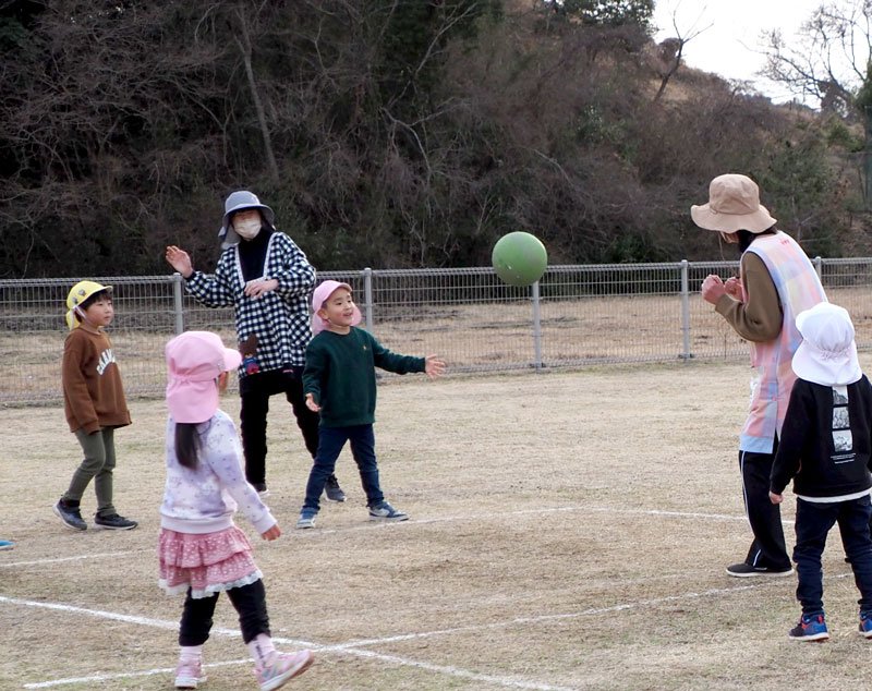 １～２週間の親子移住体験　都内から君津「保育園留学」　地元の子とのびのび「友達増えた」　親は自然に囲まれリモートワーク