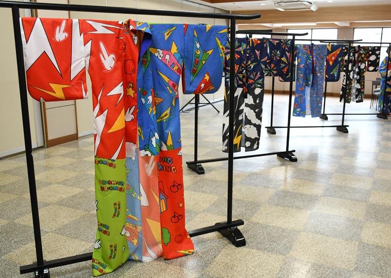 アート着物まとい成田詣で　地元アーティストがデザイン　来月から　新勝寺門前活性へ