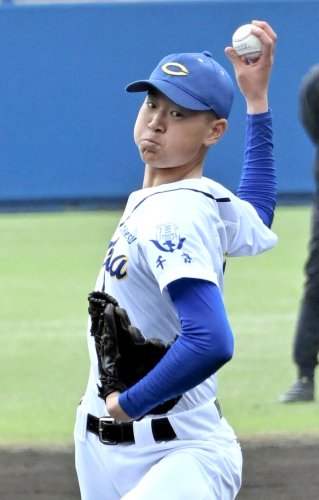 若松戦に９回１失点で完投した市千葉の杉山＝県総合ＳＣ