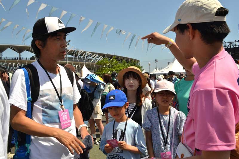 ＪＡＰＡＮ　ＪＡＭ、地元住民にフェス体験ツアー　音や道路混雑のマイナスイメージ払しょくへ　千葉市・蘇我地域