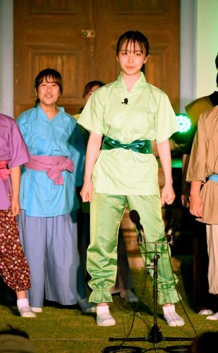 ミュージカルで「龍伝説」　栄・百年後芸術祭　町民ら１９人熱演　夜空にドローン幻想の光