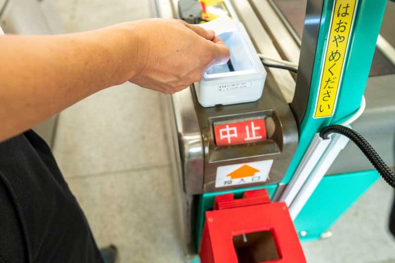 ユーカリが丘線、顔認証乗車システム導入　日本初、従来の切符は廃止　１５日から、バスも　佐倉