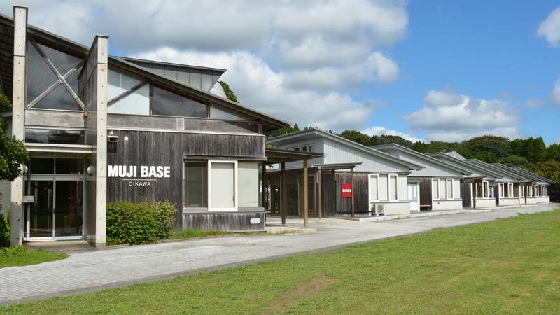 １日にオープンした地域体験型宿泊施設「ＭＵＪＩＢＡＳＥＯＩＫＡＷＡ」＝大多喜町
