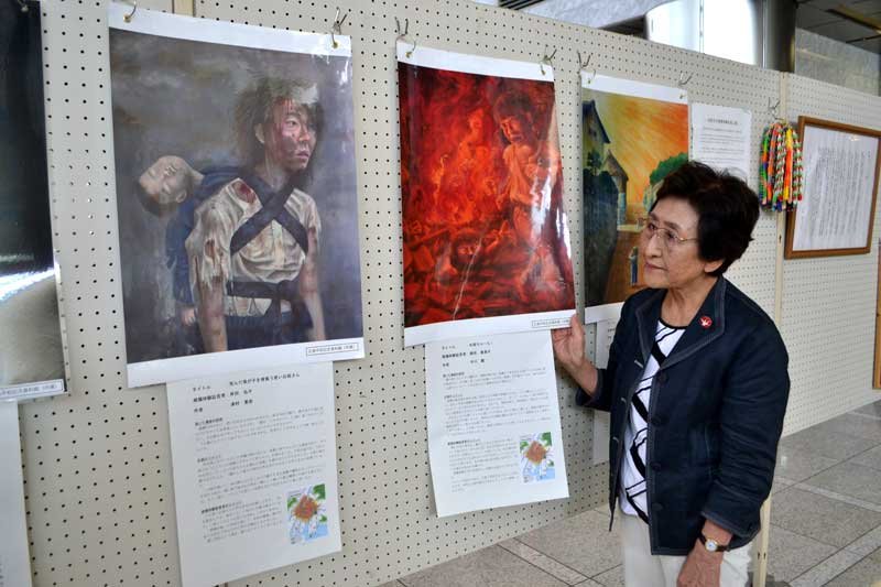 被団協の児玉事務局次長。千葉県内に住む被爆者でつくる「千葉県原爆被爆者友愛会」の会長も務め「若い人たちには戦争や核兵器を他人事と思ってほしくない。そのためにも、どんな形でも語り継ぐ」と、千葉でも地道な活動を続けてきた＝２０２１年８月、千葉市中央区の千葉県庁で