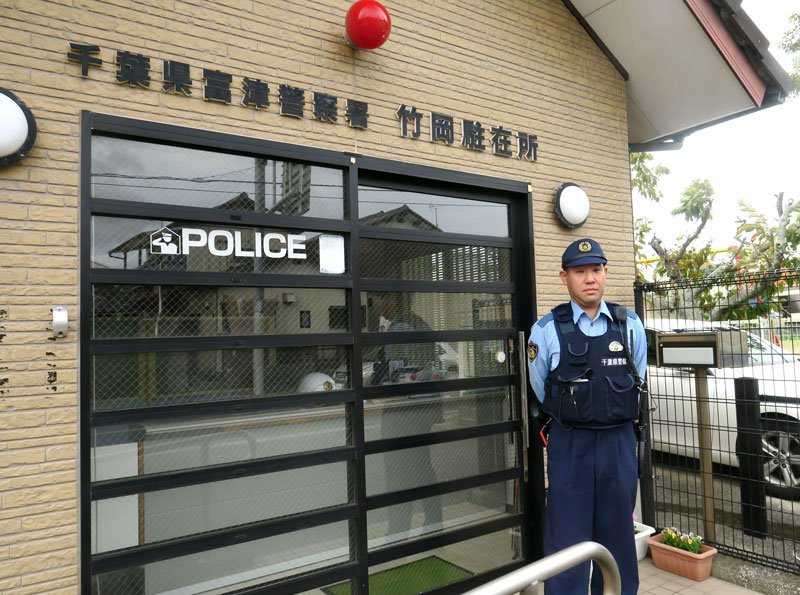 「住民目線」頼れる存在　地域に１人暮らして奮闘　鋸山の麓の駐在所に密着　【千葉県警察創立１５０年】（２）