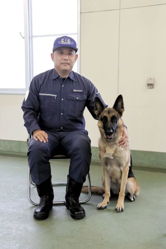 「代わり利かない相棒」　嗅覚で貢献　直轄導入６０年　警察犬と訓練士　【千葉県警察創立１５０年】（３）
