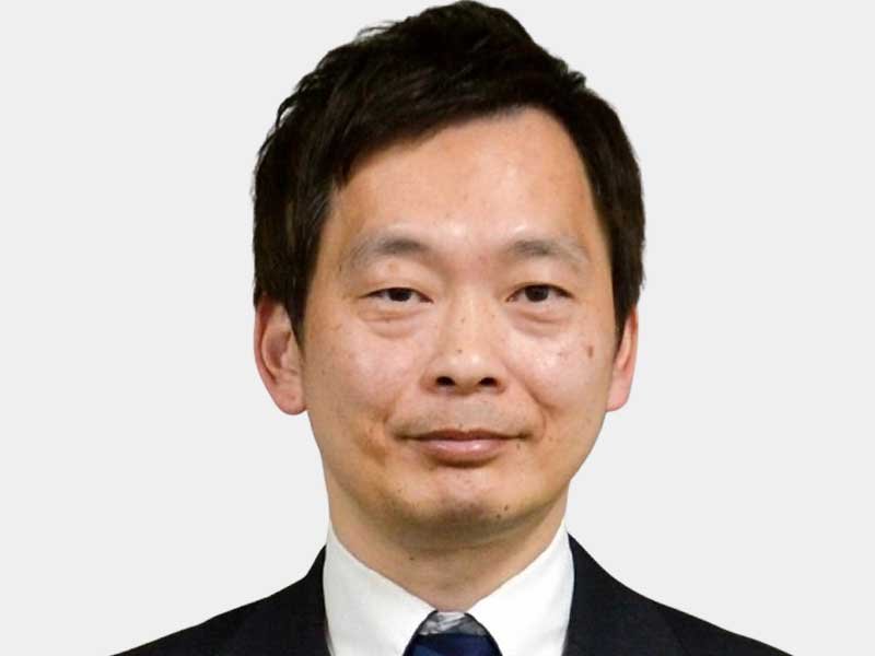 寺尾賢氏
