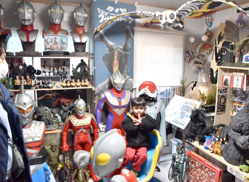 歴代怪獣やヒーロー大集結　「ウルトラ」人気世代超え　特撮ソフビ博物館（鋸南）　【昭和１００年　時超え令和へ千葉の物語】（１４）