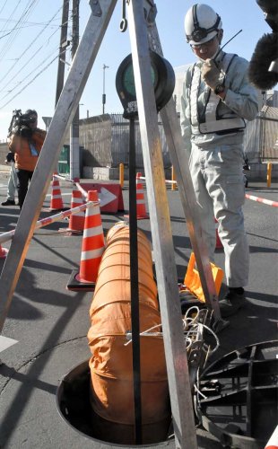 埼玉県八潮市の県道陥没事故を受け、千葉県は３１日、国の指示に基づく下水道管の緊急点検を開始した。調査対象は計約７４キロで、７日までに点検作業を完了する予定