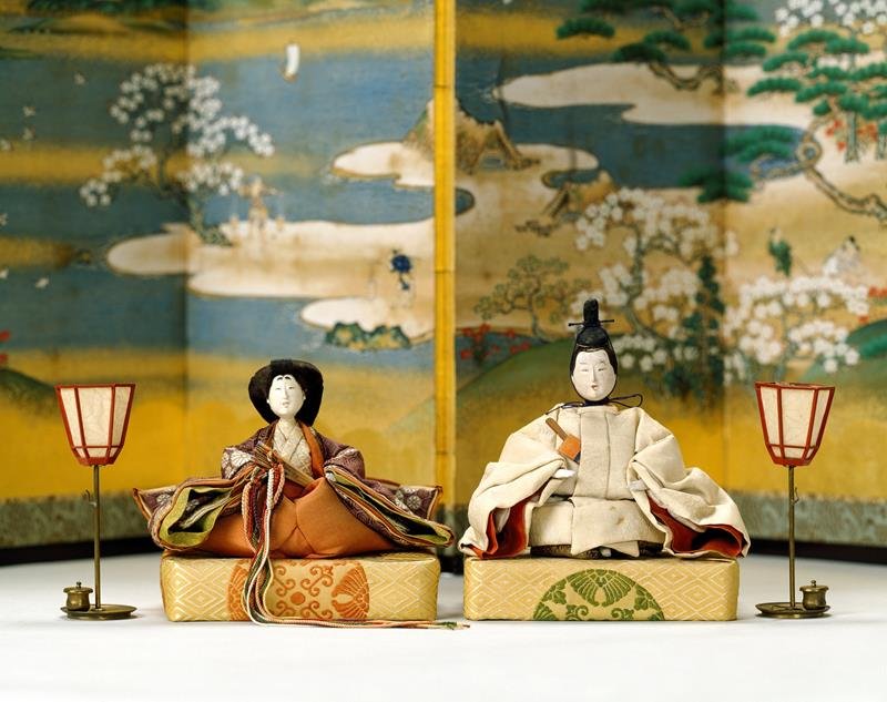 有職雛（直衣雛）　国立歴史民俗博物館蔵
