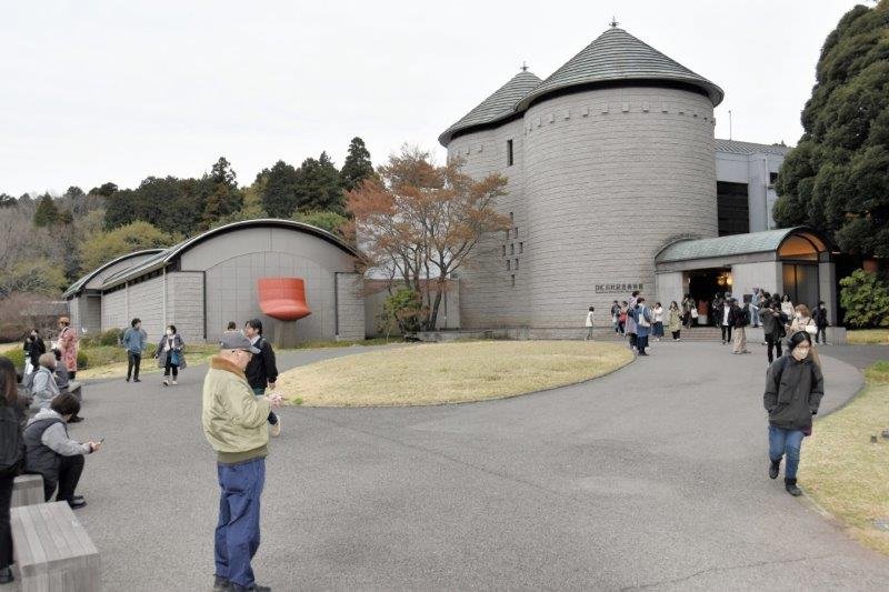 都内への縮小移転に伴い休館前最後の営業日を迎えたＤＩＣ川村記念美術館＝３１日、佐倉市