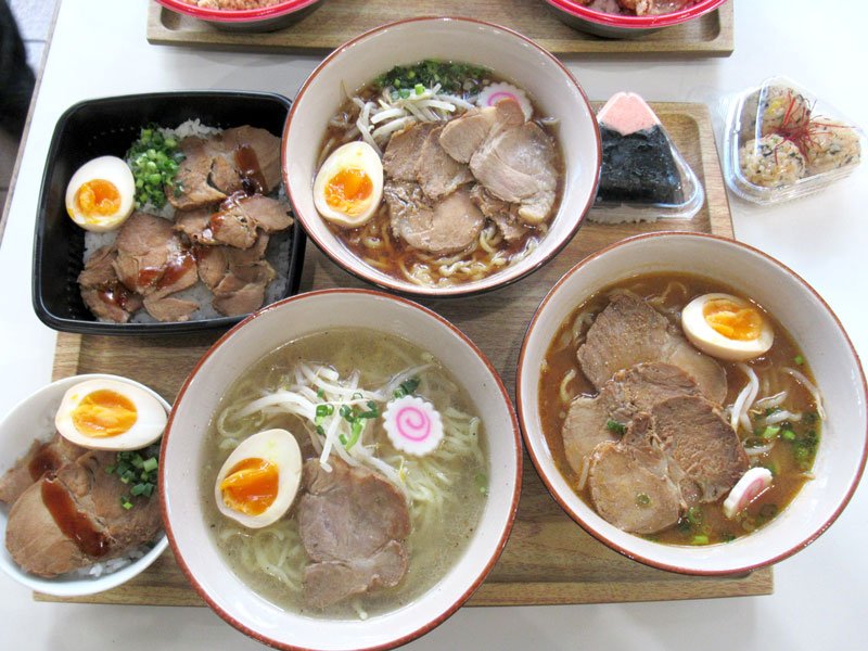 学生経営の食堂オープン　丼もの、ラーメン店　千葉商大内に２店舗