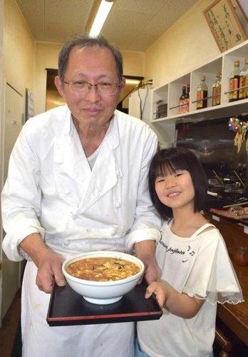 味の要は台湾の黒酢　一番人気、スーラータン麺　台湾料理「慶龍（チンロン）」（船橋市）　【房総ラーメン図鑑　ＰａｒｔⅡ】（６）