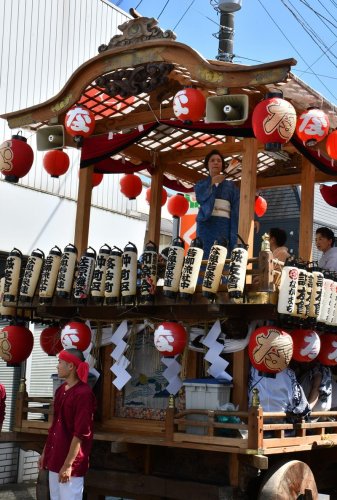荘厳、山車４台引き回し　繁栄願う「しいかご舞」も　多古祇園祭開幕