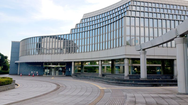 １０月から再エネ電力を導入する市原市立中央図書館
