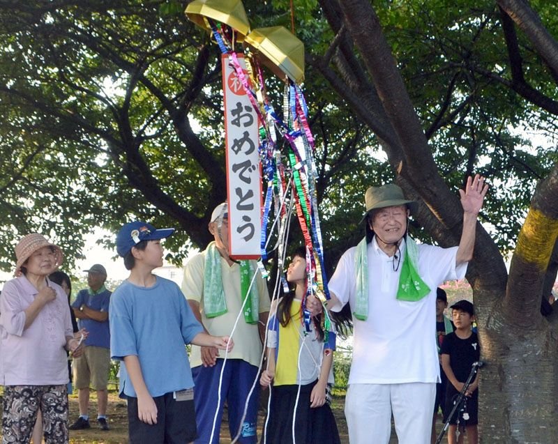 ラジオ体操参加１００万人突破　佐倉・西志津広場で全国初　２０年超毎朝継続、節目祝う