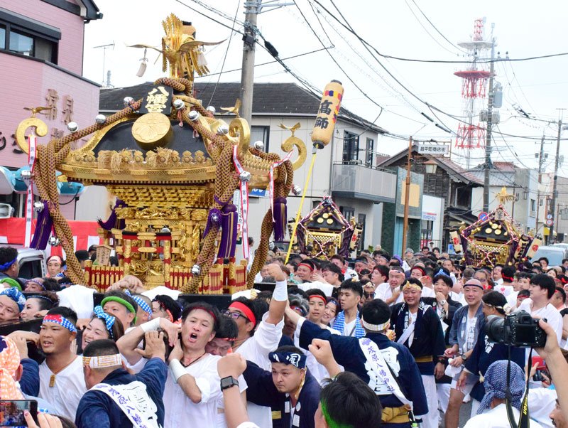 ６年ぶりに合同渡御　神輿４基、威勢良く　茂原
