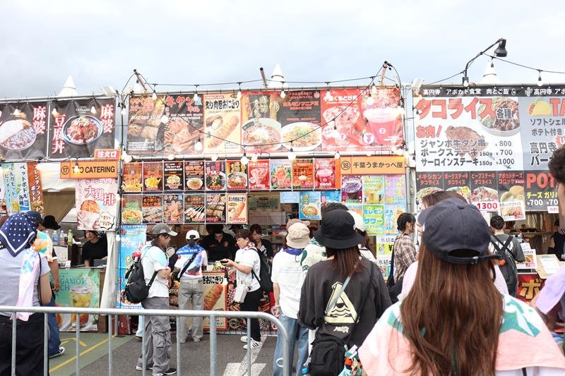 蘇我ロッキン３０万人動員　体験の醍醐味探る　地元で満喫、親子ファンも　千葉県産食材使った出店に列　【千葉フェス新時代】（２）