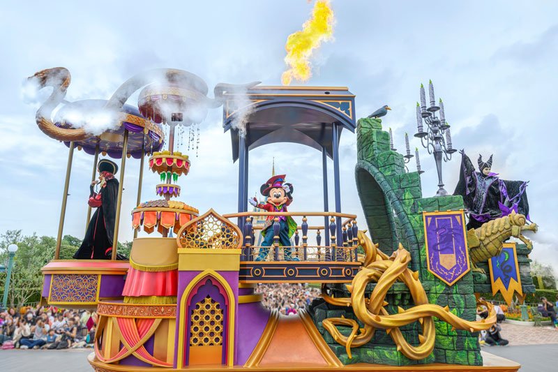 パークの秋多様に楽しんで　東京ディズニーリゾート「ディズニー・ハロウィーン」　【舞浜タイムズ１０月号】