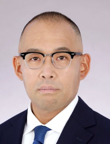 浅見隆行氏