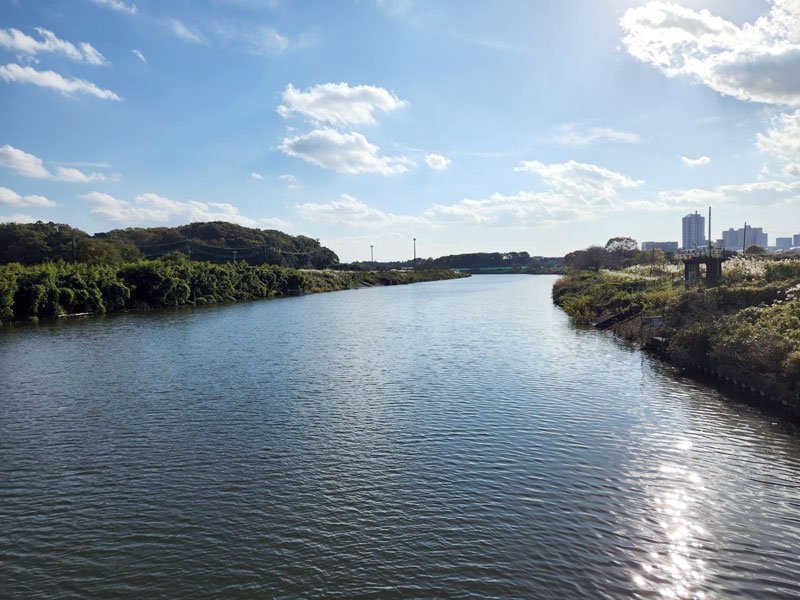 八千代市を南北に貫く新川