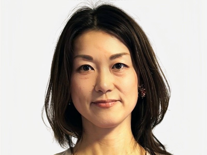 三好智子氏