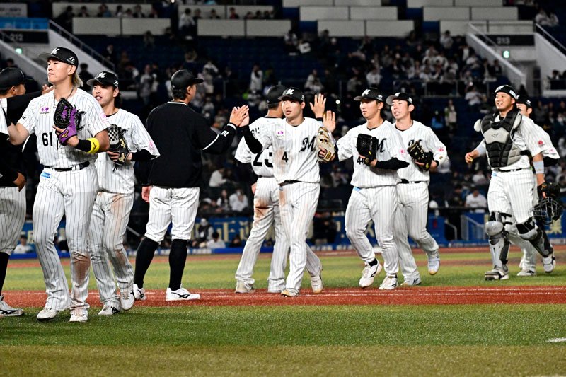 一丸、勝利もぎ取る　執念のリクエスト　千葉ロッテ