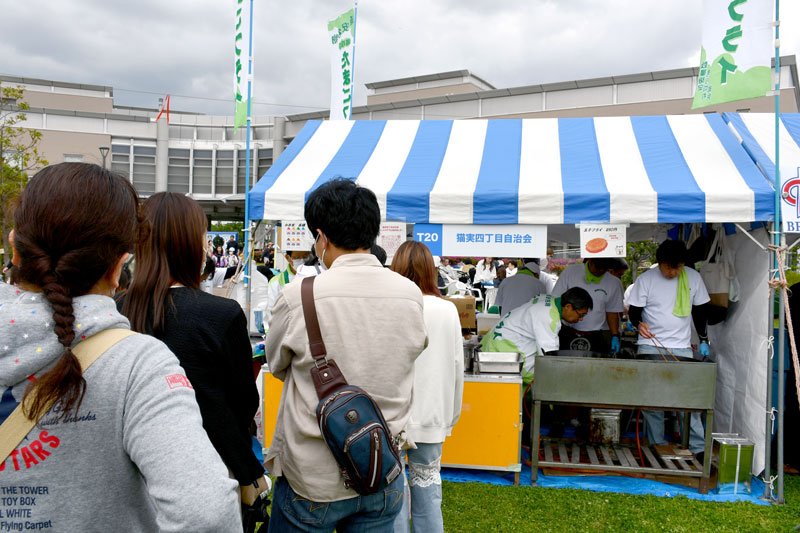 懐かしいソウルフード　祭りの定番、長蛇の列　たまごフライ（浦安市）　【房総グルメ探訪】（８）