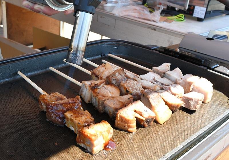 ジューシーな豚肉堪能を　多古の道の駅で「ＪＡＰＡＮ　ＰＯＲＫ　ＦＥＳＴＩＶＡＬ」　串焼きやステーキずらり、３１日まで