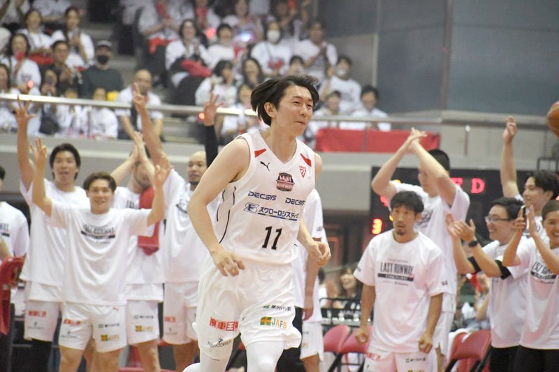 最後の雄姿、ファン感謝　“ミスタージェッツ”西村引退試合　１７年のプロ生活に終止符　Ｂ１千葉ジェッツ