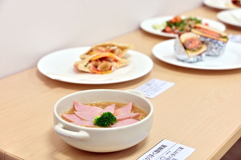 千葉市の魅力、料理に　専門生、多彩発想で表現　キッチンカーレシピ大会