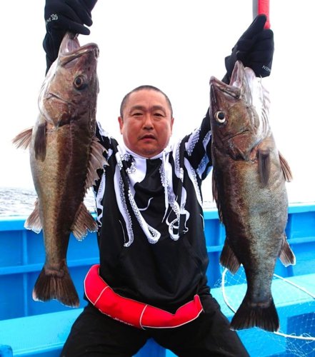 館山沖で釣り上げたアラ（写真は「真澄丸」提供）
