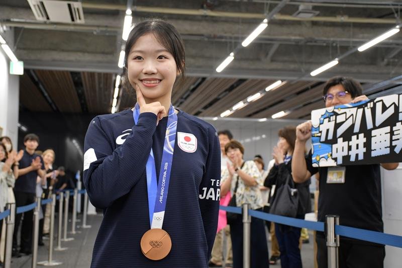 中井亜美選手に市民栄誉賞　市川　フィギュア・冬季五輪「銅」　世界舞台に「頑張る」