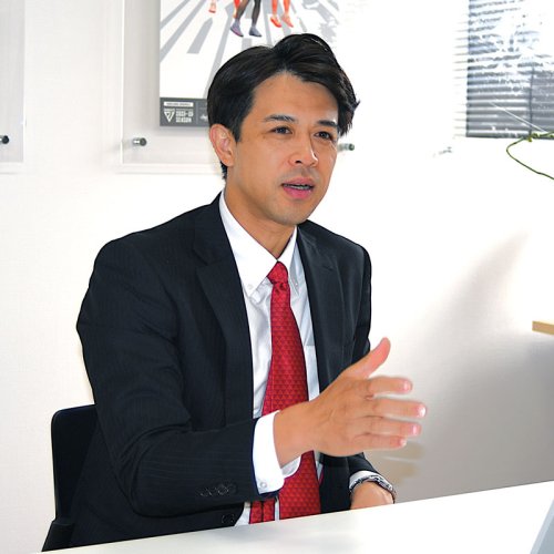 千葉ジェッツの新社長に就任した佐藤博紀氏。改めて意欲を語った＝船橋市