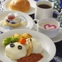 スペシャルセット（1940円）。 写真はイメージ©Disney