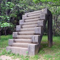 兵士が飛び降り訓練　軍都の歴史伝える遺構　佐倉城址公園の１２階段　【わが町おもしろ発見！？】（６）