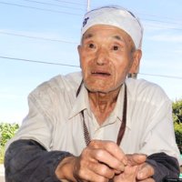 風船爆弾について語る秦さん＝一宮町