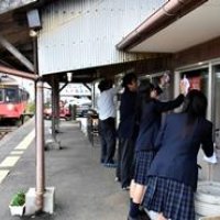 銚子電鉄に“恩返し”　高校生が各駅で清掃活動